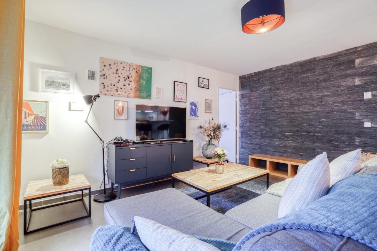 Magnifique Appart Stade De France Gare Terasse Paris 6 Pers Apartamento Saint-Denis-en-Margeride Exterior foto